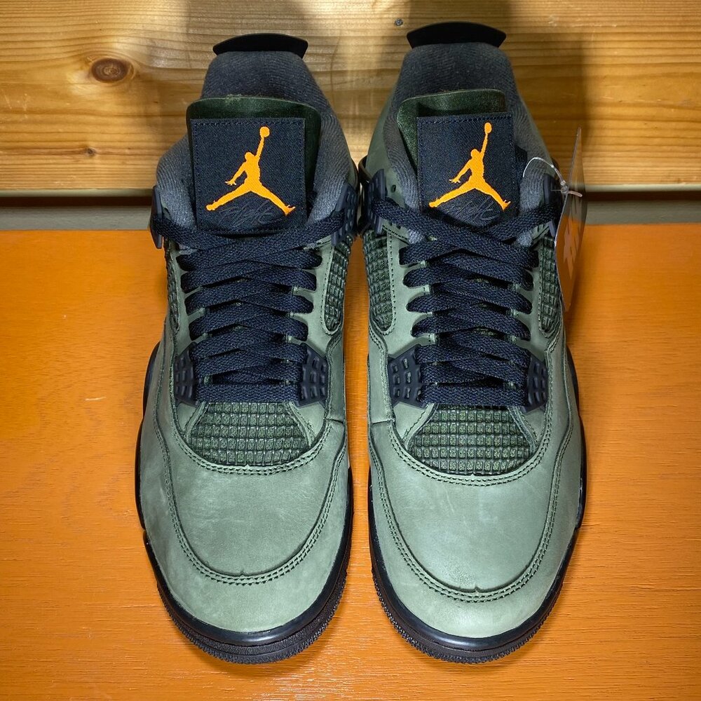Air Jordan 4 Retro OG SP Undefeated Size 9 Men IB1519-200 - Picture 5 of 11